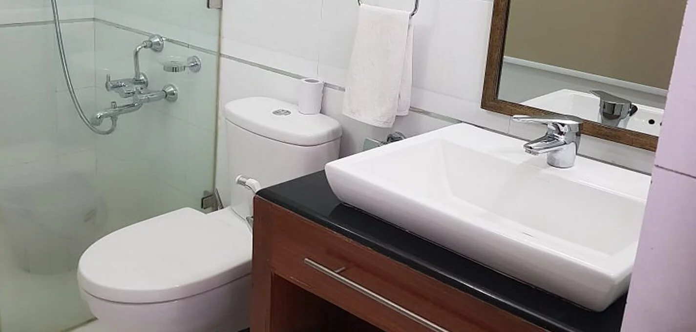 Hotel Sera Courtyard